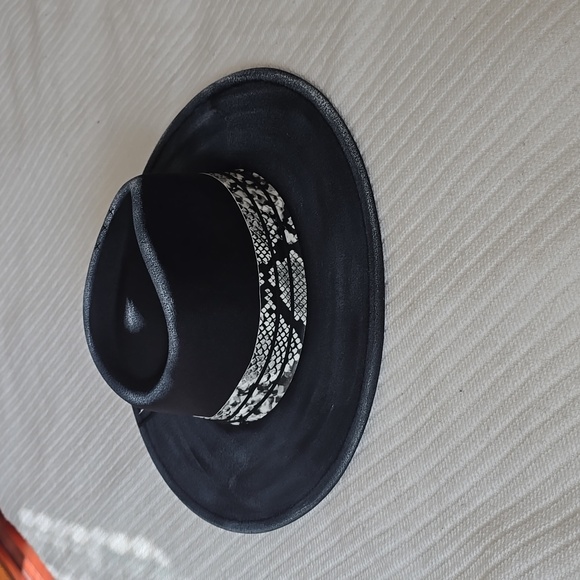 Distressed Wide Brim Fedora - Picture 5 of 7